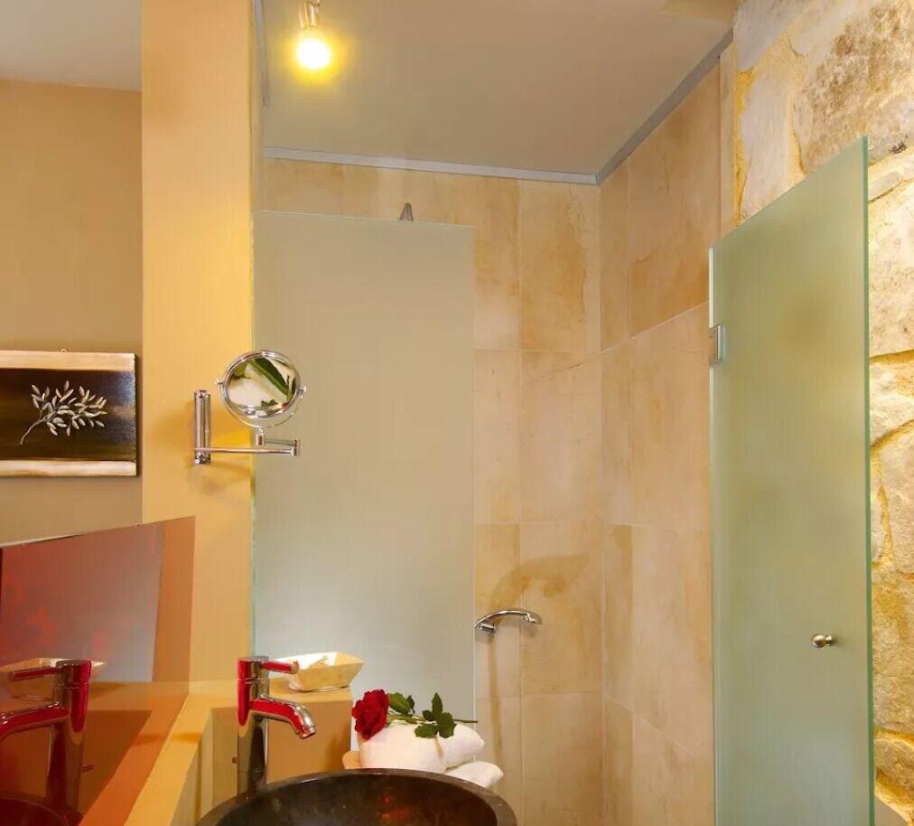 Mistral Hotel - Singles Only Máleme Ngoại thất bức ảnh